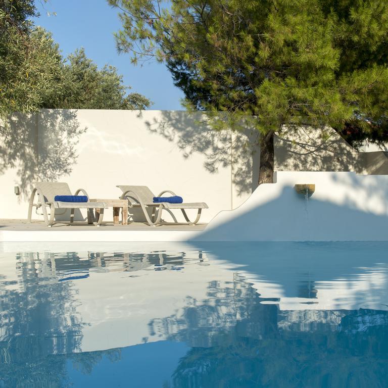 Anemolia Villas With Private Pools Near The Most Beautiful Beaches Of Alonissos Isomata Eksteriør billede