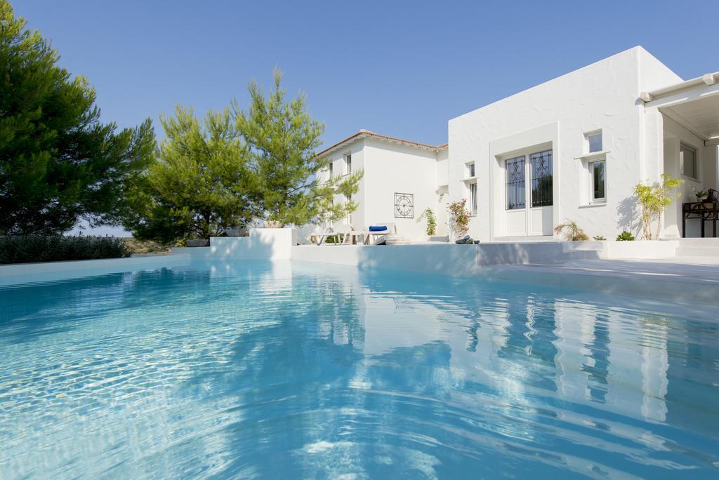 Anemolia Villas With Private Pools Near The Most Beautiful Beaches Of Alonissos Isomata Eksteriør billede