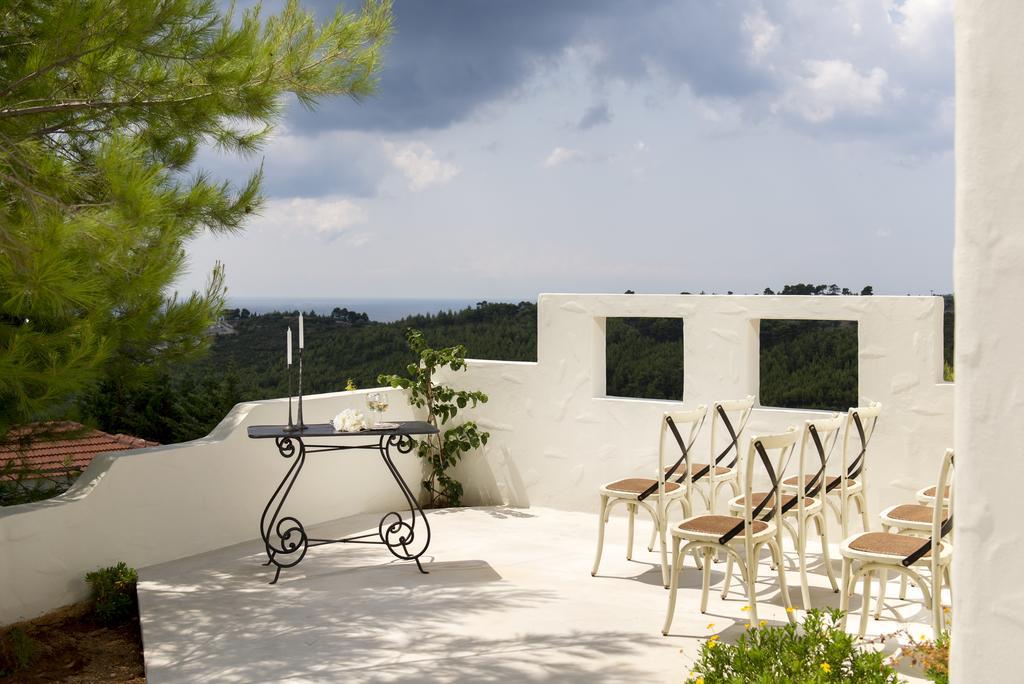 Anemolia Villas With Private Pools Near The Most Beautiful Beaches Of Alonissos Isomata Eksteriør billede