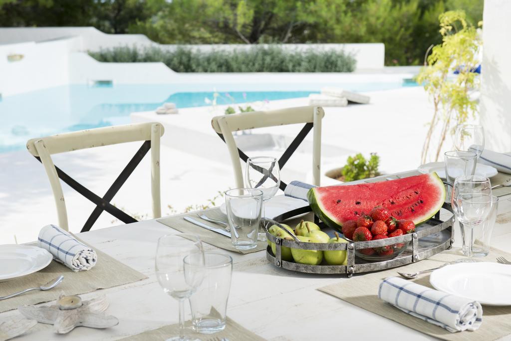 Anemolia Villas With Private Pools Near The Most Beautiful Beaches Of Alonissos Isomata Eksteriør billede